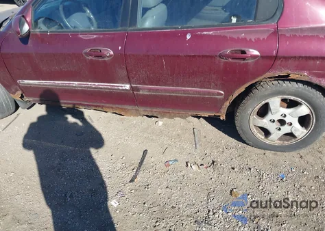 2001 Hyundai Sonata Gls/Gls W/Leather z USA, uszkodzony, nr VIN KMHWF35V81A459847